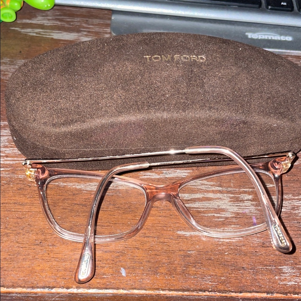 Tom Ford shiny transparent pink Eyeglasses with logo brown Case - Picture 2 of 15